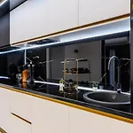 Apartamento Golden Greens - Luxury Design & Self Check-in Braşov