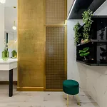 Golden Greens - Luxury Design & Self Check-in Apartamento