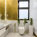 Golden Greens - Luxury Design & Self Check-in