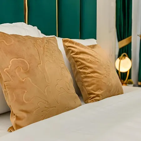 Apartment Golden Greens - Luxury Design & Self Check-in Brașov