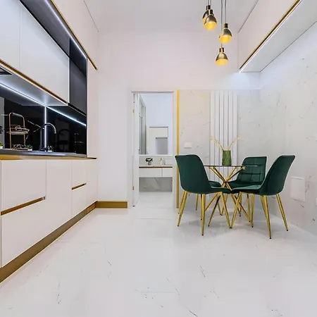 Apartment Golden Greens - Luxury Design & Self Check-in