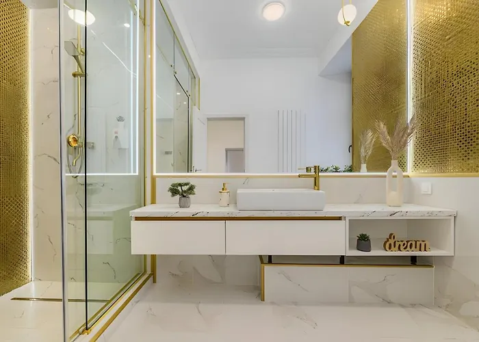 Golden Greens - Luxury Design & Self Check-in